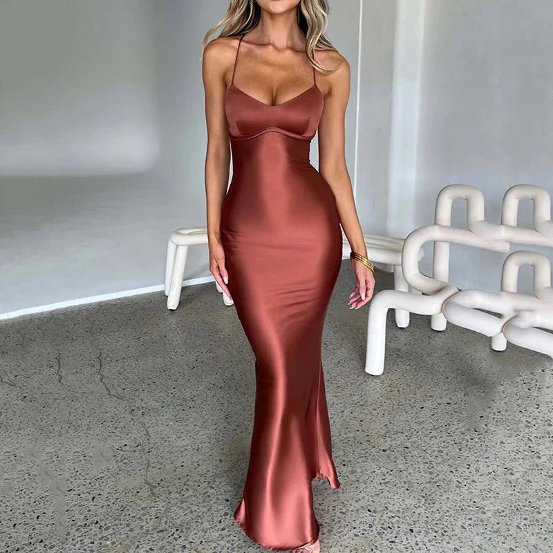 Damska satynowa maxi sukienka bodycon-Bodycon Dresses-Mason Luxor-Brązowy-S-Moda Perla