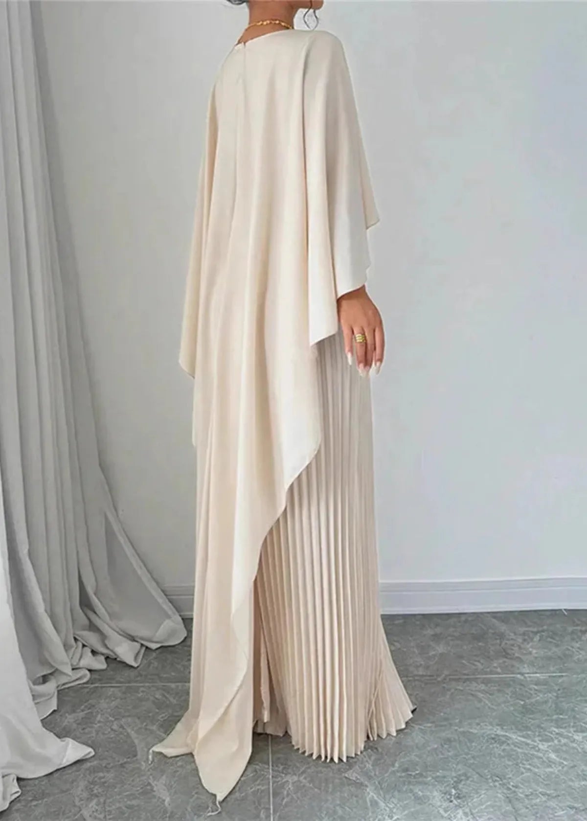 Damska Sukienka Maxi | Plisowana z Peleryną, Elegancka na Wesele 1