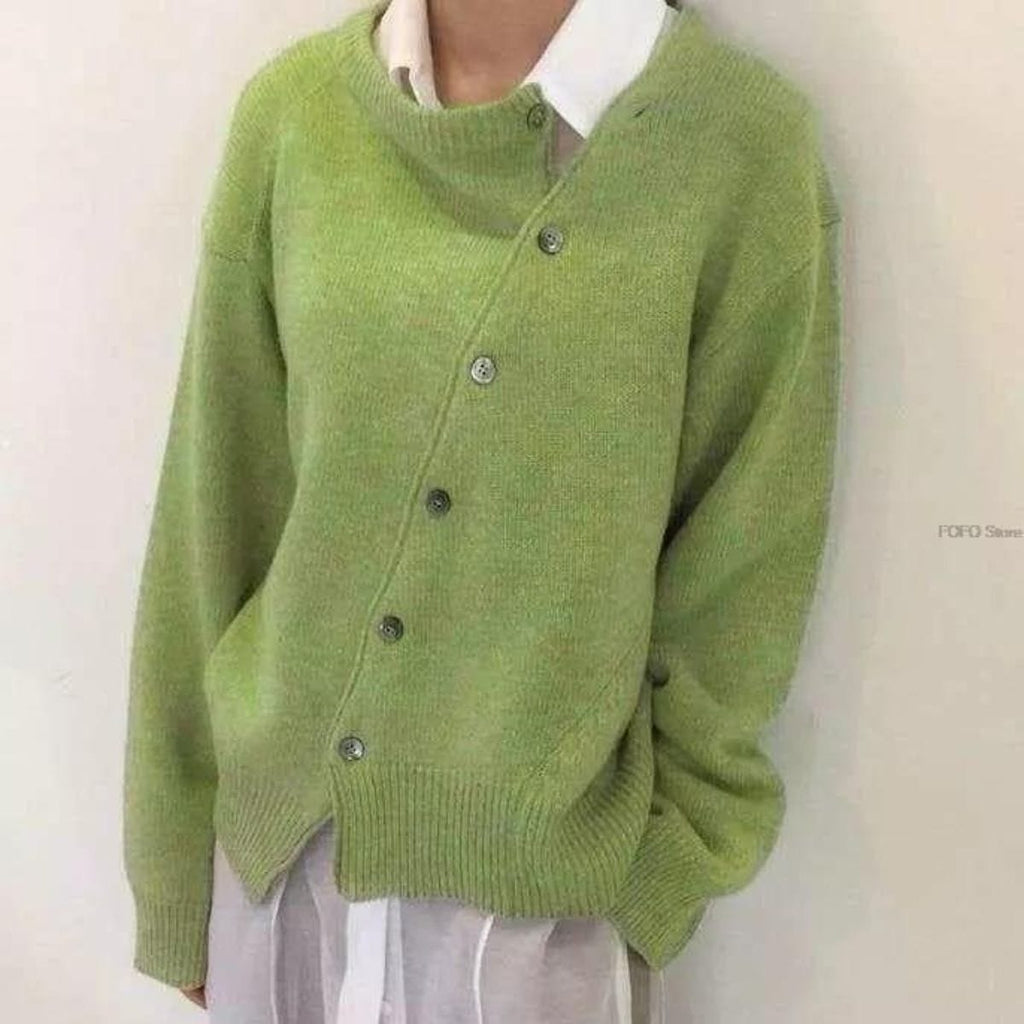 Kobiecy Oversize Kardigan z Asymetrycznymi Guzikami-Women's Cardigan-Moda Perla-Moda Perla