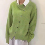 Kobiecy Oversize Kardigan z Asymetrycznymi Guzikami-Women's Cardigan-Moda Perla-Moda Perla