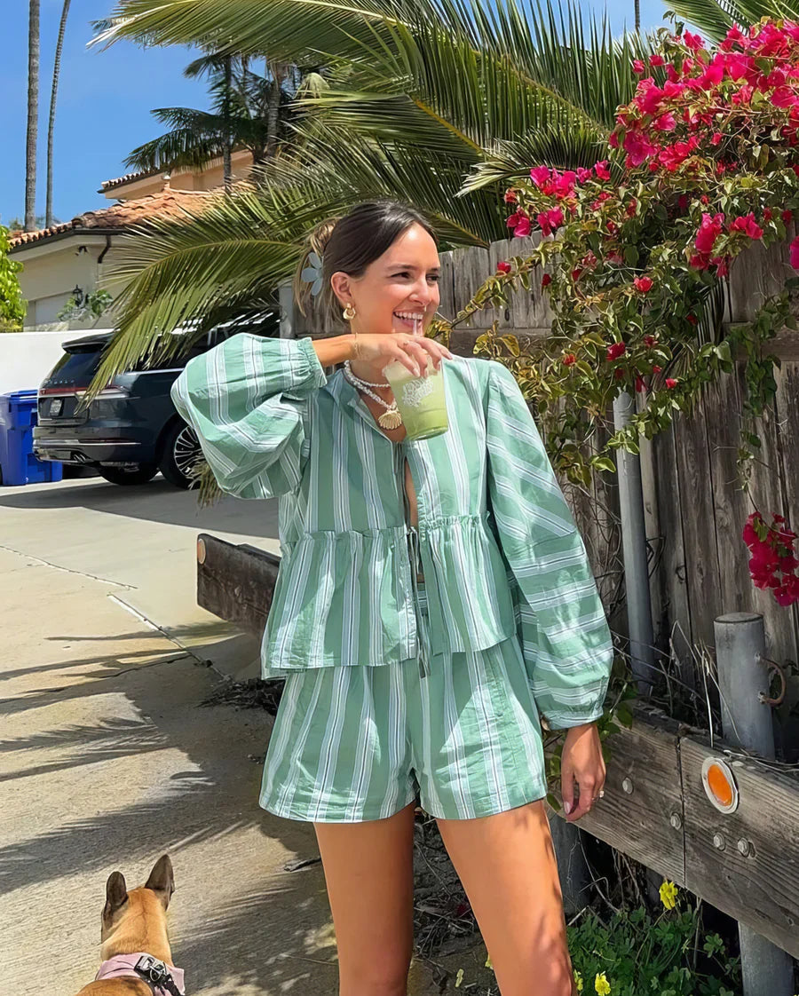 Kobiety Zestaw Casual | Luźna Bluzka i Szorty w Paski 1