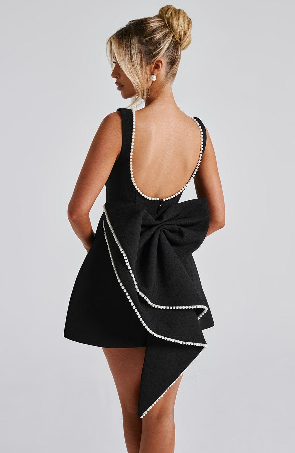 Kylie Damska Sukienka Mini | Strukturalny Krój, Elegancka na Wesele 4
