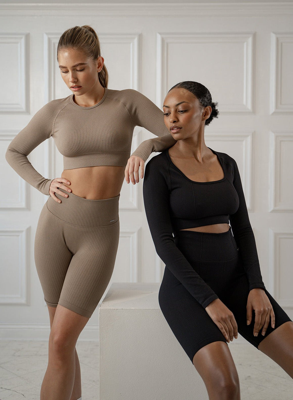 Sienna Women's Active Top | Bezszwowy Prążkowany, Krótki Rękaw 1