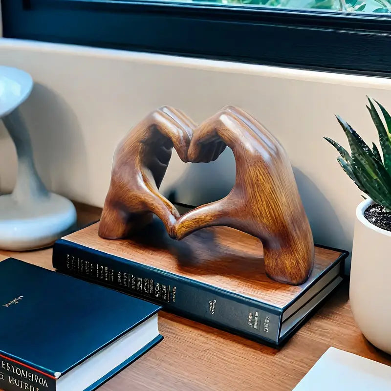 WoodLove Heart Statua | Żywica, Symbol Miłości 1